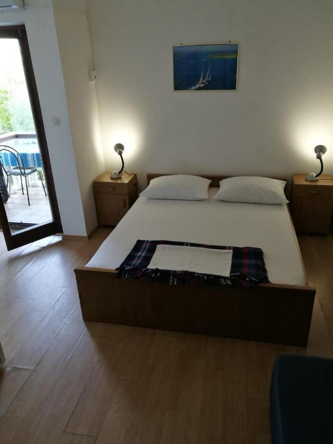Apartments Mint Povljana - 50M From Sandy Beach Εξωτερικό φωτογραφία