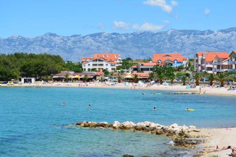Apartments Mint Povljana - 50M From Sandy Beach Εξωτερικό φωτογραφία