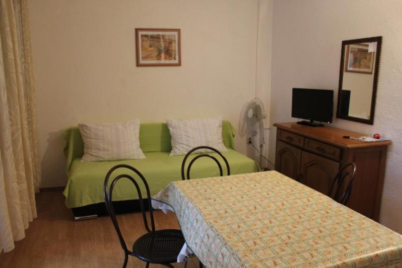 Apartments Mint Povljana - 50M From Sandy Beach Εξωτερικό φωτογραφία